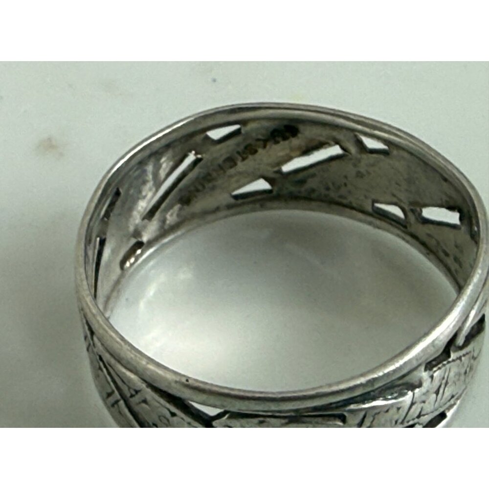Vintage 50's Uncus Sterling Silver  Cut out Floral Band Ring Size 7.5 - Picture 9 of 10
